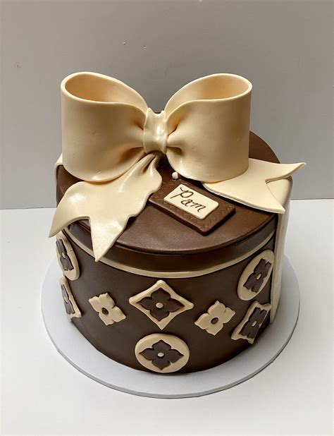 LOUIS VUITTON Fondant Torte Cake / Show Fashion Fondant .